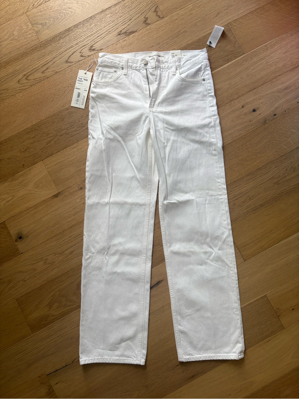 Aritzia Denim Forum White Straight Leg Jeans Iggy - NWT